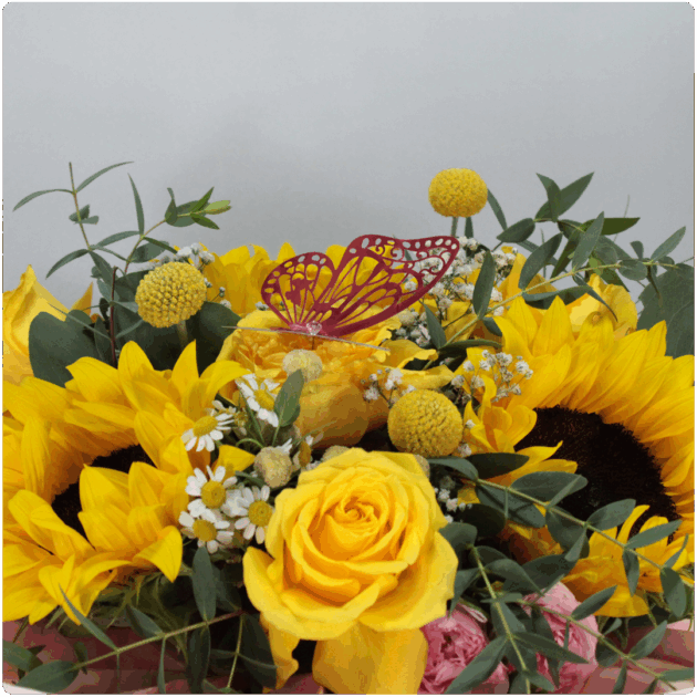 Arreglo de girasoles y rosas - Image 2