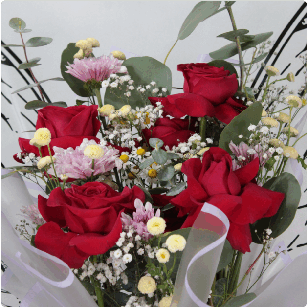 Bouquet de rosa con aleta de mariposa - Image 2
